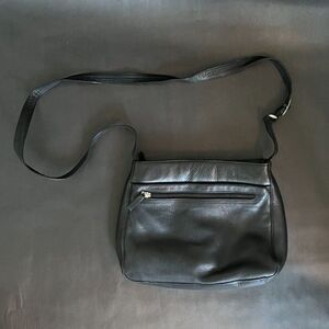 Derek Alexander BRISTOL -Medium Inset Black Luxury Leather Shoulder Bag